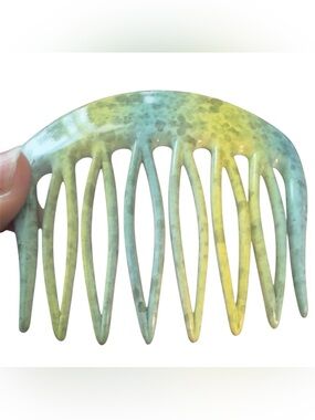 1970’s French Hair Comb in Marbled Green & Yellow, Made in Paris, Unworn